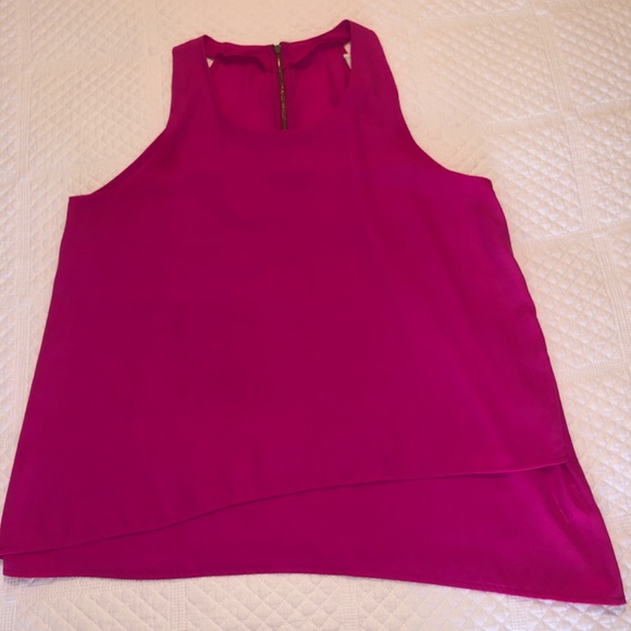 BRIGHT PINK SLEEVELESS TOP💗 - Picture 3 of 5